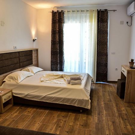 Casa Sinani Hotel Ulcinj Ngoại thất bức ảnh