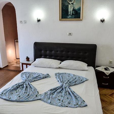 Casa Sinani Hotel Ulcinj Ngoại thất bức ảnh