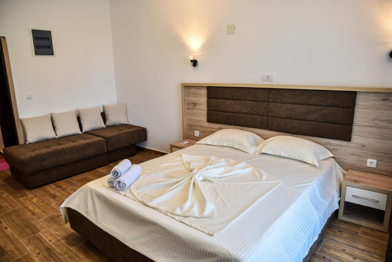 Casa Sinani Hotel Ulcinj Ngoại thất bức ảnh