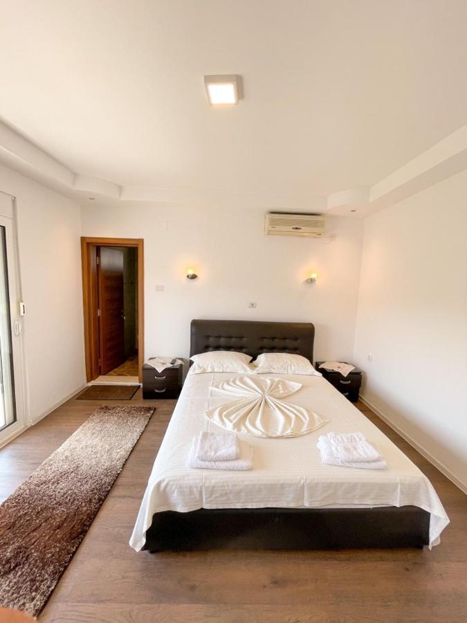 Casa Sinani Hotel Ulcinj Ngoại thất bức ảnh