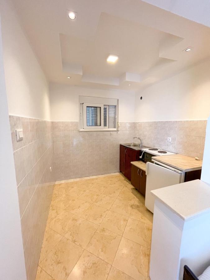 Casa Sinani Hotel Ulcinj Ngoại thất bức ảnh