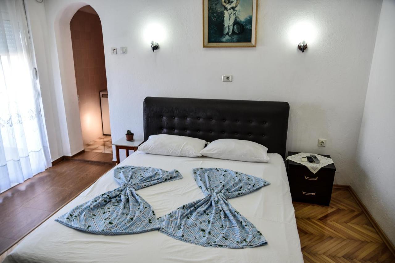 Casa Sinani Hotel Ulcinj Ngoại thất bức ảnh