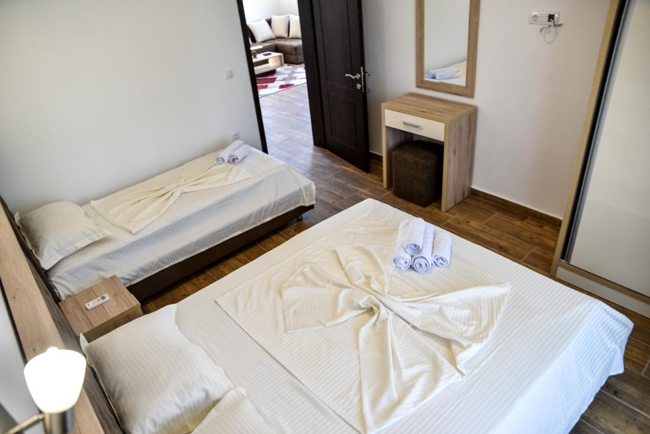 Casa Sinani Hotel Ulcinj Ngoại thất bức ảnh